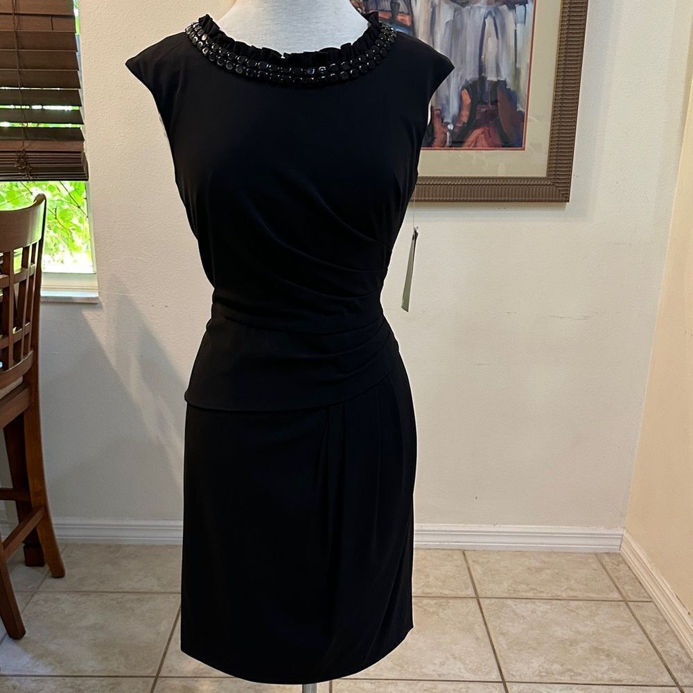 NWT Adrianna Papell Elegant Black Beaded/Ruffle Cap Sleeve Women's Dress Size 8